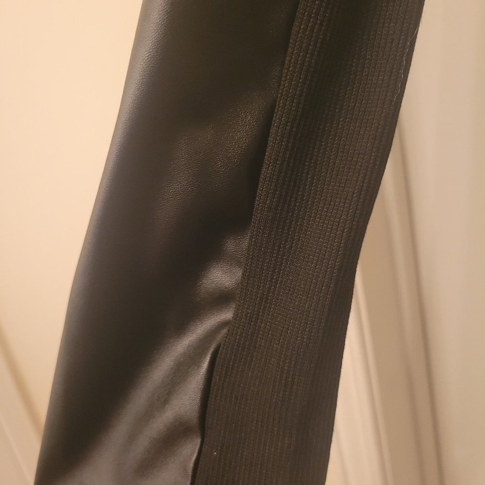 $10 Clean Out Sale - Picture 4 of 7